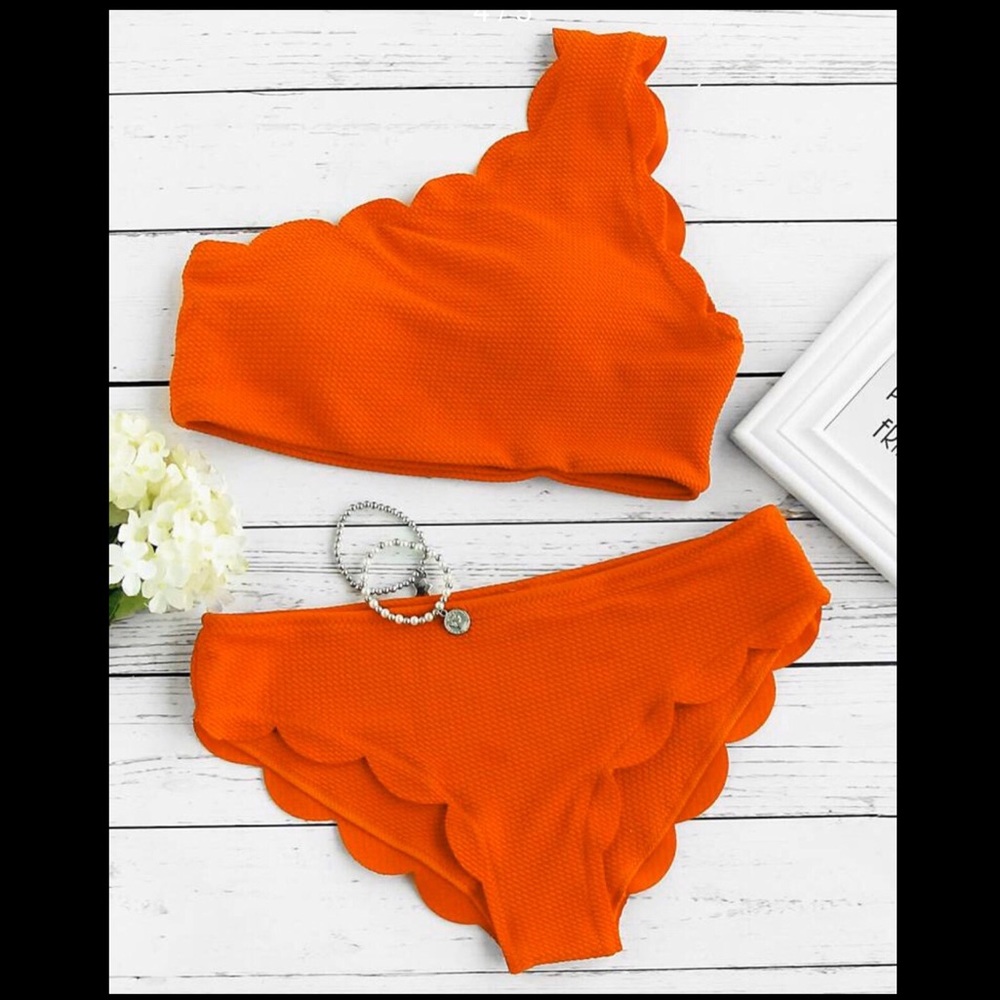 One shoulder Bikini